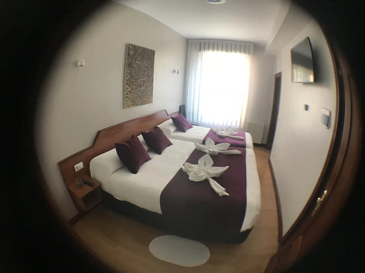 Guest house Pension La Salve Bilbao